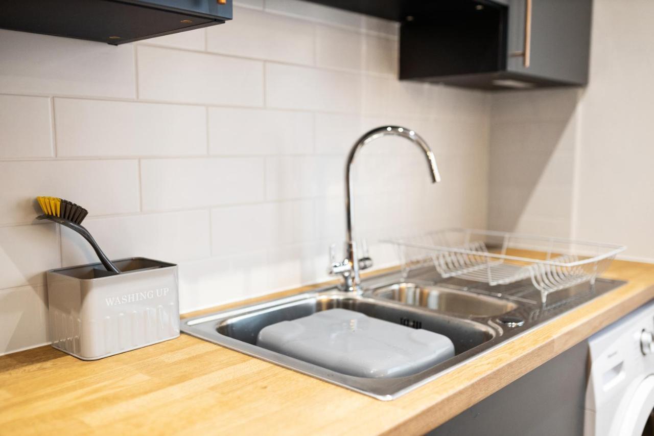 7 Bedroom House Ensuite Rooms, Fully Equipped Kitchen, Free Wifi, Tvs In All Rooms City Centre Close To A46 Inspire Homes Coventry Esterno foto