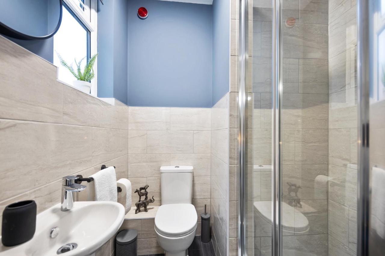 7 Bedroom House Ensuite Rooms, Fully Equipped Kitchen, Free Wifi, Tvs In All Rooms City Centre Close To A46 Inspire Homes Coventry Esterno foto
